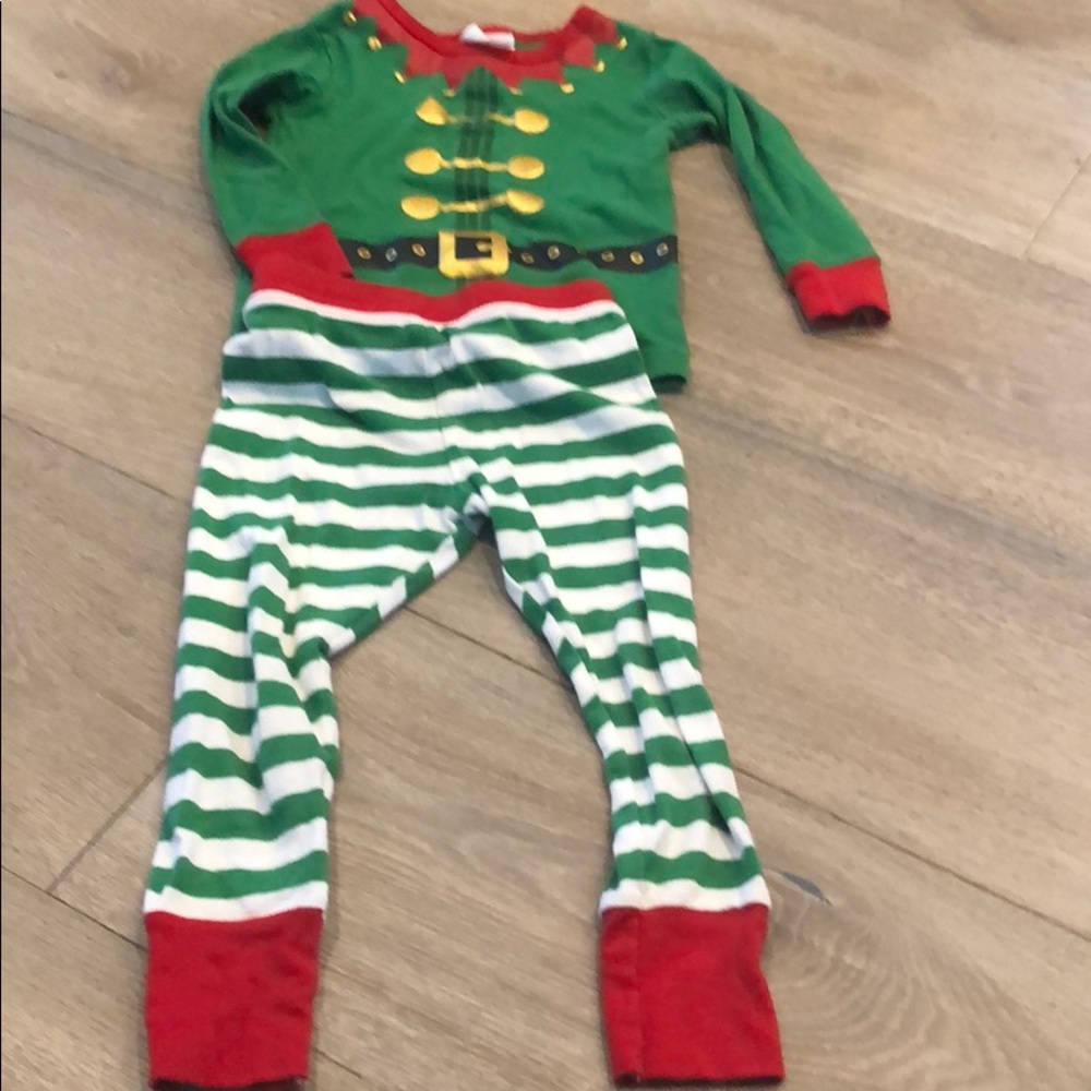 Super cute elf pajamas